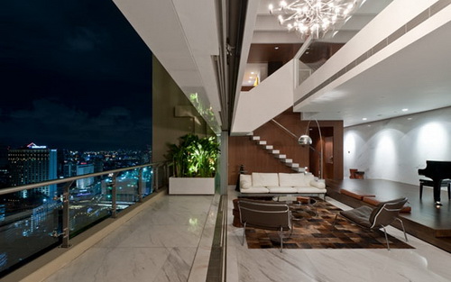 ตกแต่งคอนโดด้วยความคลาสสิคจากไม้ เคลือบแฝงด้วยสไตล์โมเดิร์น